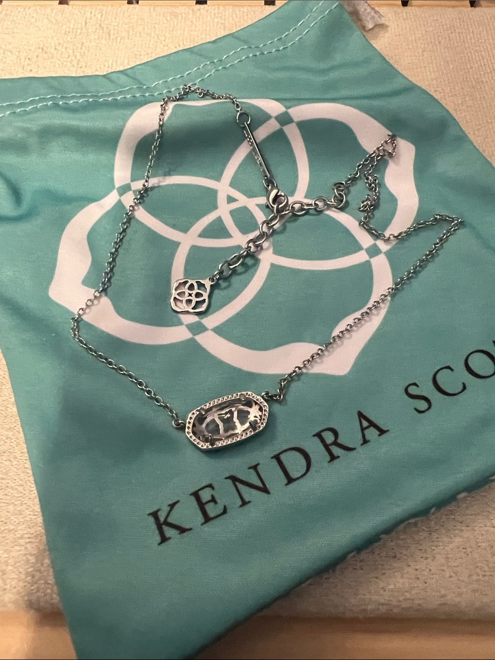 Kendra Scott Silver Openwork Pendant Necklace